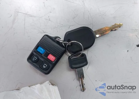 2005 Ford Mustang Gt Deluxe/Gt Premium z USA, uszkodzony, nr VIN 1ZVFT82H555245659